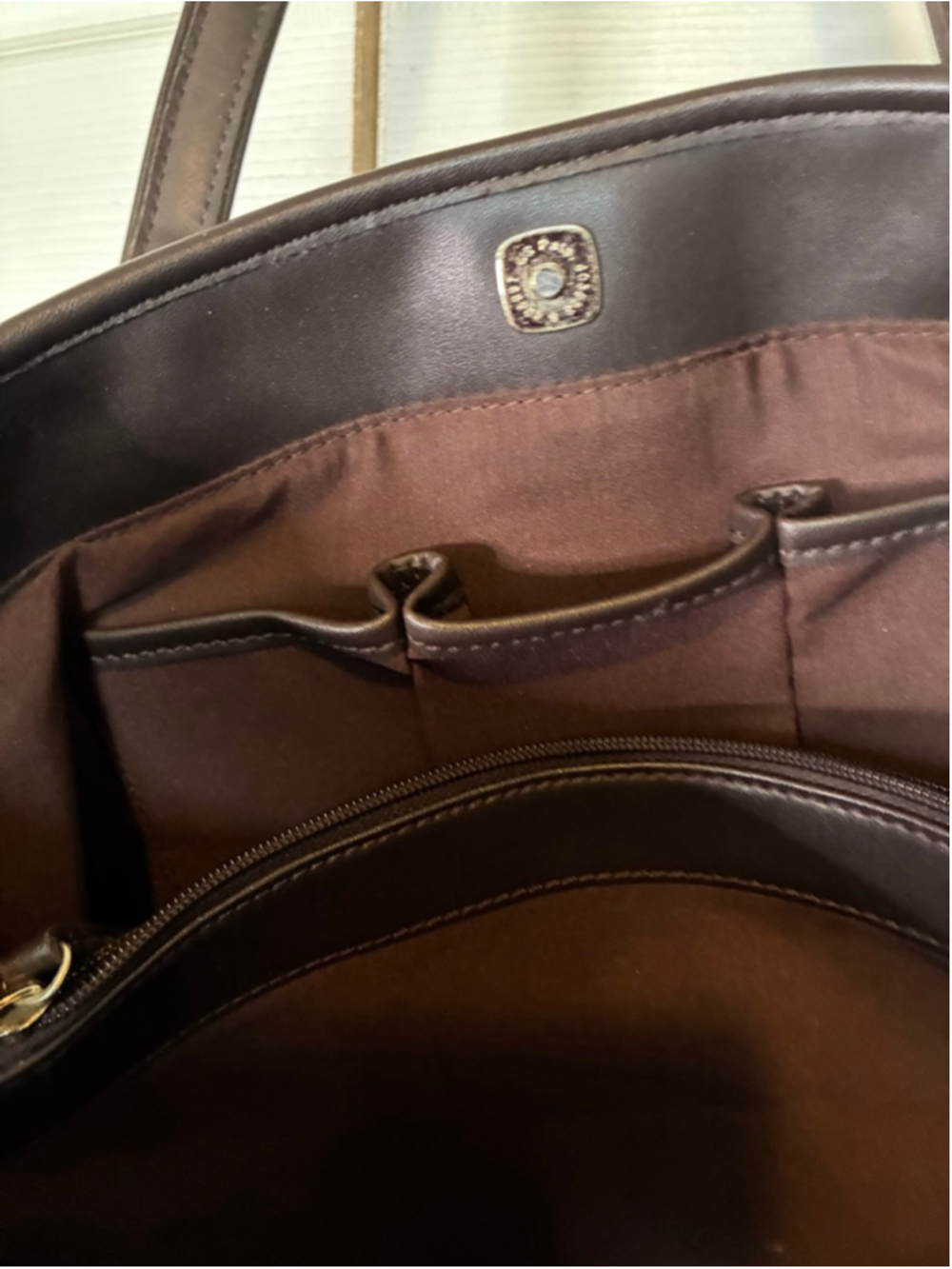Women's Liz Claiborne Tote Bag One Size Brown Black - Picture 5 of 5